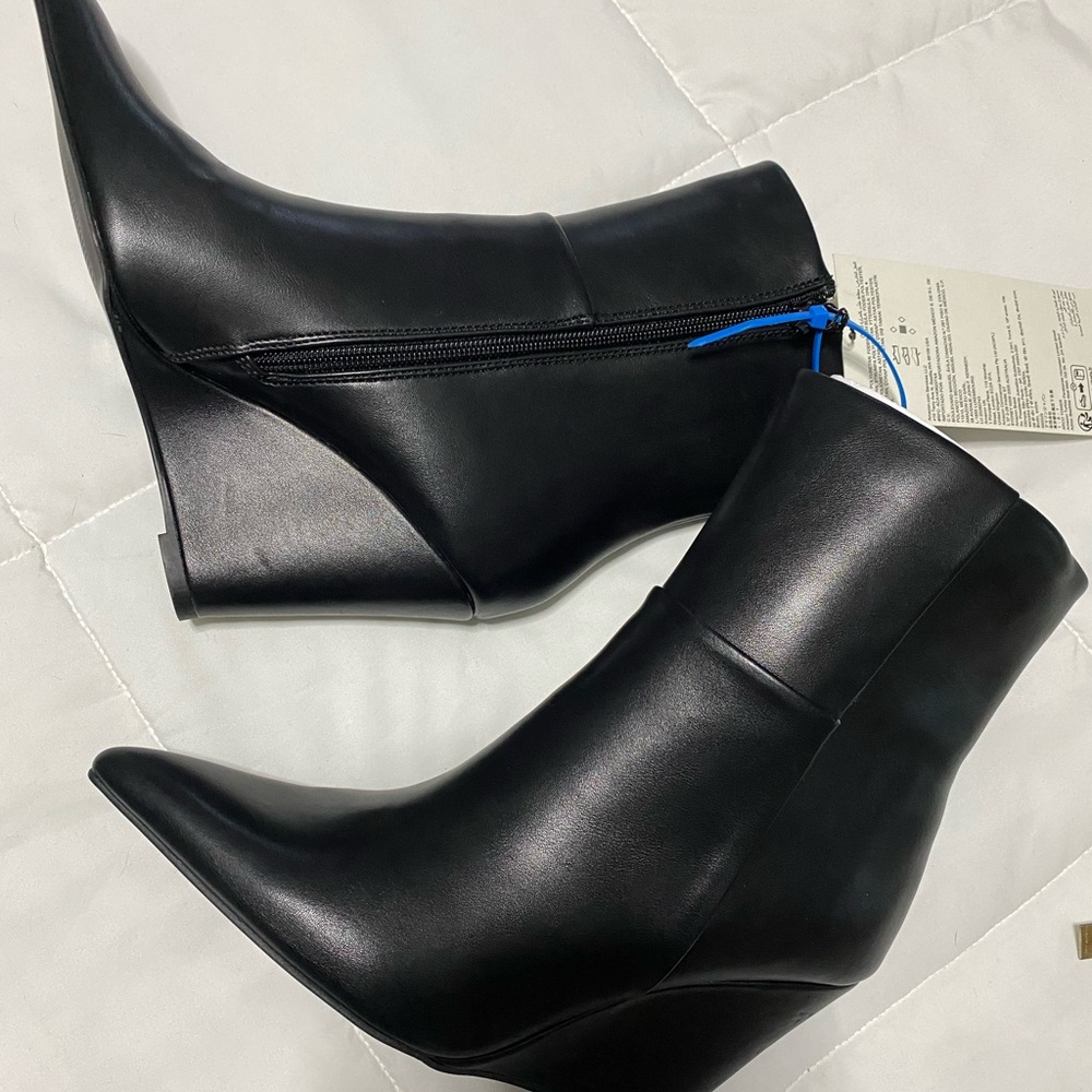 NWT Women’s The Drop Black Gina Wedge Midshaft boots size 7